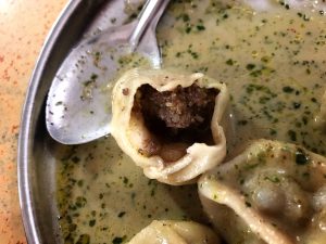 エベレストモモセンター