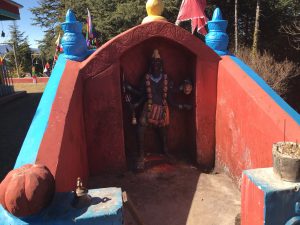 ダンガディ　寺院