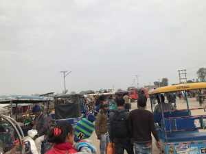 ネパールガンジ　国境